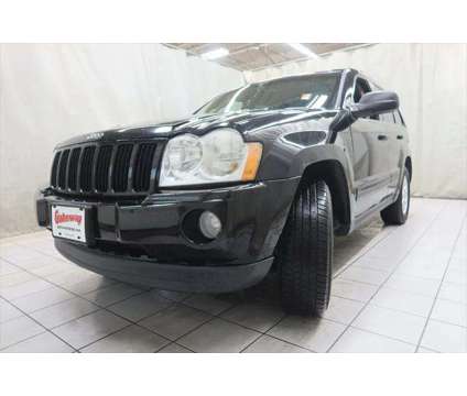 2006 Jeep Grand Cherokee Laredo is a Black 2006 Jeep grand cherokee Laredo SUV in Fargo ND