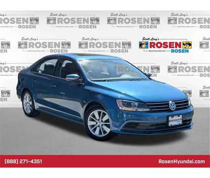 2015 Volkswagen Jetta 2.0L TDI SE is a Blue 2015 Volkswagen Jetta 2.5 Trim Sedan in Algonquin IL