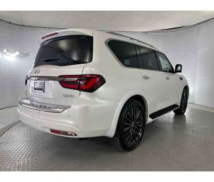 2024 Infiniti QX80 PREMIUM SELECT AWD is a White 2024 Infiniti QX80 SUV in Birmingham AL