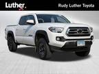 2021 Toyota Tacoma White, 34K miles