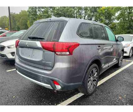 2018 Mitsubishi Outlander SE is a 2018 Mitsubishi Outlander SE SUV in Mechanicsburg PA