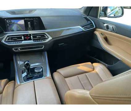 2022 BMW X5 xDrive40i is a Black 2022 BMW X5 4.8is SUV in Harriman NY