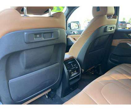 2022 BMW X5 xDrive40i is a Black 2022 BMW X5 4.8is SUV in Harriman NY