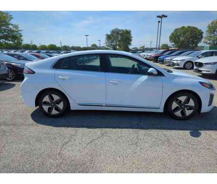 2021 Hyundai Ioniq Hybrid SEL is a White 2021 Hyundai IONIQ Hybrid SEL Hybrid in Lincolnwood IL