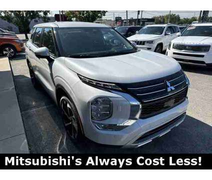 2024 Mitsubishi Outlander SE is a White 2024 Mitsubishi Outlander SE SUV in York PA