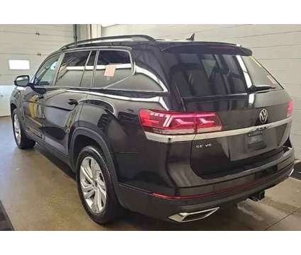 2022 Volkswagen Atlas 3.6L V6 SE w/Technology is a Black 2022 Volkswagen Atlas SUV in Dubuque IA