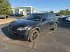 2023 Volkswagen Atlas Cross Sport 2.0T SEL R-Line