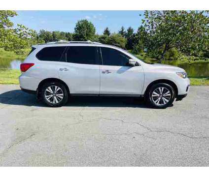 2017 Nissan Pathfinder for sale is a Silver 2017 Nissan Pathfinder Car for Sale in Sterling VA