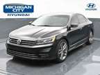 2017 Volkswagen Passat R-Line w/Comfort Pkg