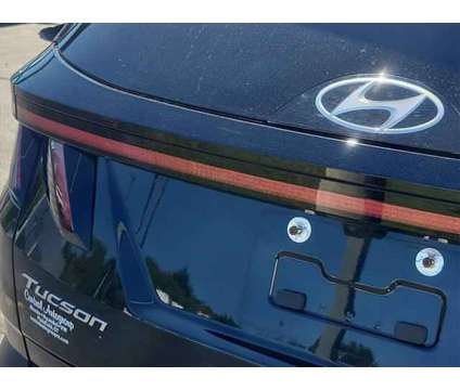 2022 Hyundai Tucson SEL is a Black 2022 Hyundai Tucson SUV in Plainfield CT