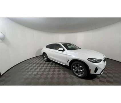 2025 BMW X4 xDrive30i is a White 2025 BMW X4 xDrive30i SUV in Freeport NY