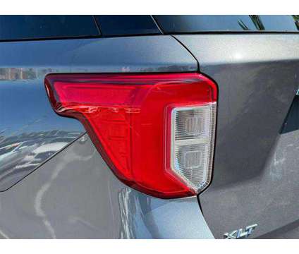 2022 Ford Explorer XLT is a Grey 2022 Ford Explorer XLT SUV in Massapequa NY