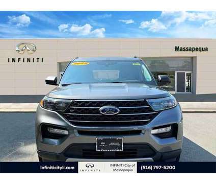 2022 Ford Explorer XLT is a Grey 2022 Ford Explorer XLT SUV in Massapequa NY