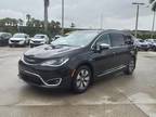 2018 Chrysler Pacifica Hybrid Limited