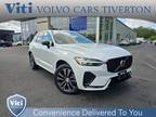 2022 Volvo XC60 B6 R-Design