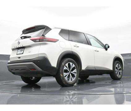 2021 Nissan Rogue SV is a White 2021 Nissan Rogue SV Station Wagon in Michigan City IN