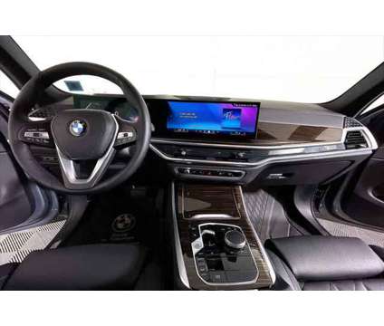 2024 BMW X5 xDrive40i is a Grey 2024 BMW X5 4.6is SUV in Freeport NY