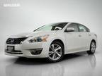 2013 Nissan Altima White, 115K miles