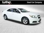 2013 Chevrolet Malibu White, 111K miles