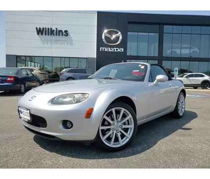 2006 Mazda MX-5 Miata Grand Touring is a Silver 2006 Mazda Miata Convertible in Elmhurst IL