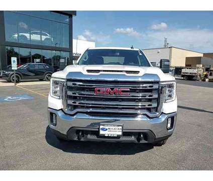 2023 GMC Sierra 2500HD 4WD Crew Cab Standard Bed SLE is a White 2023 GMC Sierra 2500 H/D Truck in Elmhurst IL