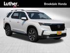 2025 Honda Pilot Silver|White