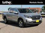 2025 Honda Ridgeline Silver, 23 miles