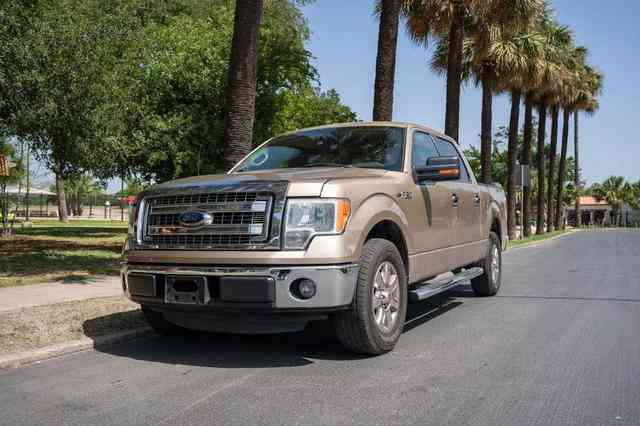 2013 Ford F150 SuperCrew Cab for sale