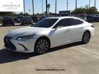 2021 Lexus ES 300h