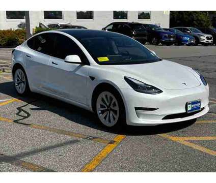 2022 Tesla Model 3 Long Range Dual Motor All-Wheel Drive is a White 2022 Tesla Model 3 Long Range Sedan in Milford MA