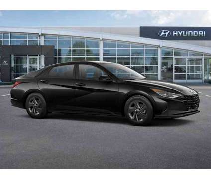 2022 Hyundai Elantra SEL is a Black 2022 Hyundai Elantra Sedan in Royersford PA