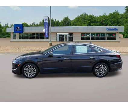 2023 Hyundai Sonata Hybrid SEL is a Blue 2023 Hyundai Sonata Hybrid Hybrid in Somersworth NH