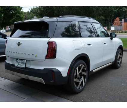 2025 MINI Countryman Cooper SE is a White 2025 Mini Countryman Cooper Station Wagon in Darien CT