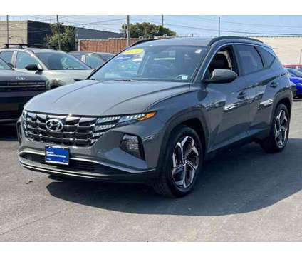 2024 Hyundai Tucson SEL is a Grey 2024 Hyundai Tucson SUV in Hempstead NY