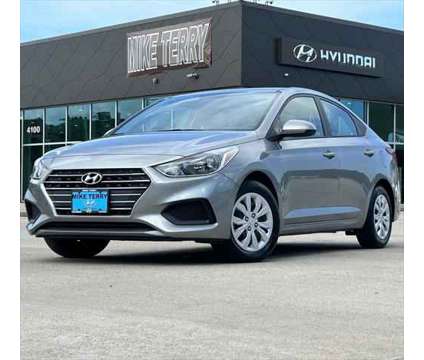 2022 Hyundai Accent SE is a Grey 2022 Hyundai Accent SE Sedan in Silsbee TX