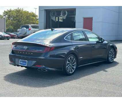 2022 Hyundai Sonata Limited is a Black 2022 Hyundai Sonata Limited Sedan in Valley Stream NY