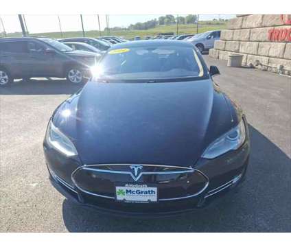 2014 Tesla Model S 85 kWh Battery is a Blue 2014 Tesla Model S 85 Trim Sedan in Dubuque IA