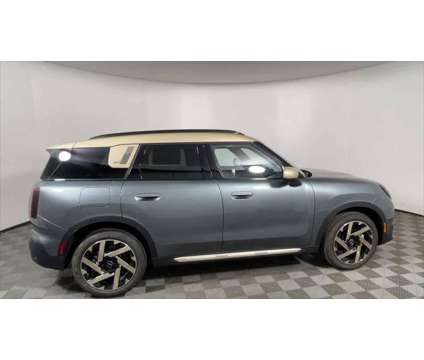 2025 MINI Countryman Cooper S is a Green 2025 Mini Countryman Cooper Station Wagon in Freeport NY