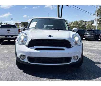 2013 MINI Countryman Cooper S is a White 2013 Mini Countryman Cooper Station Wagon in Auburn AL