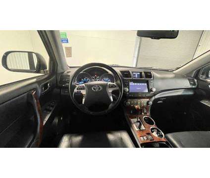 2012 Toyota Highlander Hybrid Limited V6 is a Black 2012 Toyota Highlander Hybrid Limited Hybrid in Santa Rosa CA