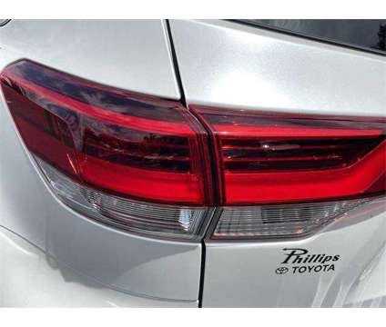 2019 Toyota Highlander Limited is a White 2019 Toyota Highlander Limited SUV in Leesburg FL