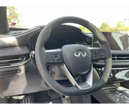 2025 Infiniti QX60 LUXE AWD is a White 2025 Infiniti QX60 Luxe SUV in Louisville KY