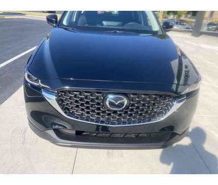 2025 Mazda CX-5 2.5 S is a Black 2025 Mazda CX-5 SUV in Fort Wayne IN