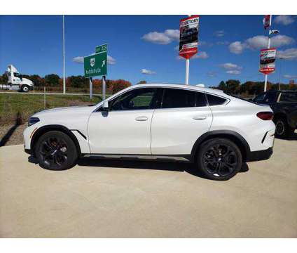 2022 BMW X6 xDrive40i is a White 2022 BMW X6 Car for Sale in Gates Mills OH