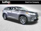 2018 Toyota Highlander Gray, 67K miles