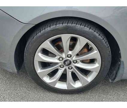 2013 Hyundai Sonata SE is a Grey 2013 Hyundai Sonata SE Sedan in Calumet City IL