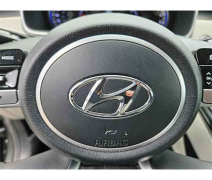 2022 Hyundai Tucson SEL is a Grey 2022 Hyundai Tucson SUV in Hialeah FL