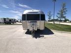 2025 Airstream Globetrotter 27FB Queen