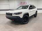 2019 Jeep Cherokee White, 99K miles