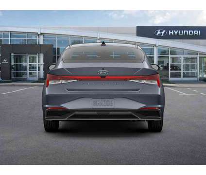 2022 Hyundai Elantra SEL is a 2022 Hyundai Elantra SE Sedan in Daytona Beach FL